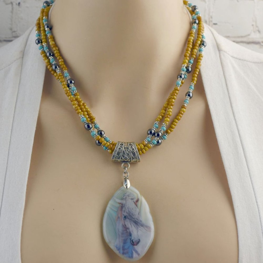 Seed Bead Blue Agate Horse Necklace Set
